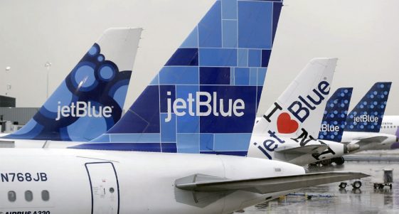 Résultats de JetBlue : meilleurs que prévu - Burzovnisvet.cz - Actions, taux de change, forex, matières premières, IPO, obligations