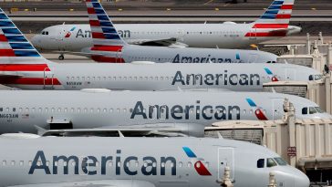 American Airlines annule plus de 700 vols en raison de problèmes de météo et de personnel - Burzovnisvet.cz - Actions, Bourse, Change, Forex, Matières premières, IPO, Obligations