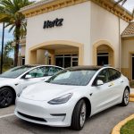 La société de location de voitures Hertz pourrait porter ses commandes de voitures Tesla à 150 000 d'ici trois ans - Burzovnisvet.cz - Actions, bourse, forex, matières premières, IPO, obligations