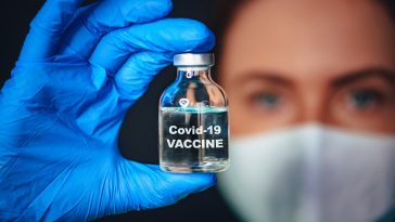 Quelles actions bénéficieront le plus de la vaccination de rappel COVID - Burzovnisvet.cz - Actions, Bourse, Change, Forex, Matières premières, IPO, Obligations