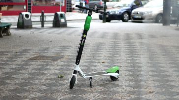 Lime, opérateur de scooters électriques partagés, veut entrer en bourse l'année prochaine - Burzovnisvet.cz - Actions, Bourse, Marché, Forex, Matières premières, IPO, Obligations