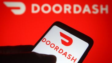 Les actions de DoorDash bondissent de 19 % après une transaction de 8 milliards de dollars et un bénéfice supérieur - Burzovnisvet.cz - Stocks, Stock, Exchange, Forex, Commodities, IPO, Bonds