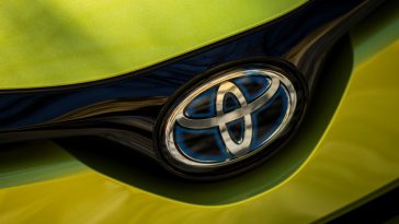 Toyota reprend entièrement sa production au Japon et prévoit un mois de décembre record - Burzovnisvet.cz - Actions, Bourse, FX, Matières premières, IPO, Obligations