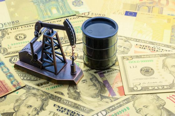 Le pétrole nettement moins cher en raison des craintes de propagation du coronavirus en Europe - Burzovnisvet.cz - Actions, taux de change, forex, matières premières, IPO, obligations