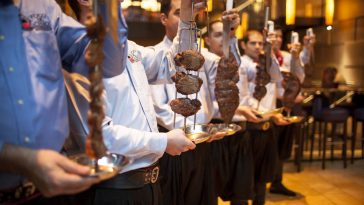 Fogo de Chão, restaurant de steaks brésilien, prévoit de revenir sur les marchés boursiers publics - Burzovnisvet.cz - Actions, Bourse, Marché, Forex, Matières premières, IPO, Obligations