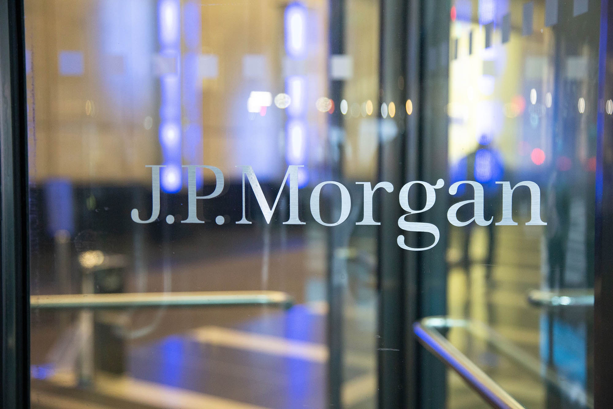 Une fintech qui aide les banques à entrer dans le nuage atteint une valorisation d'un milliard de dollars dans le cadre d'un investissement soutenu par JPMorgan - Burzovnisvet.cz - Stocks, Stock, Exchange, Forex, Commodities, IPO, Bonds