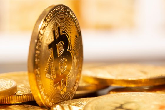 Le bitcoin pourrait atteindre 150 000 dollars, selon un expert. Mais il y a un hic - Burzovnisvet.cz - Actions, taux de change, forex, matières premières, IPO, obligations