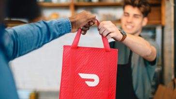 Pourquoi DoorDash pourrait être la bonne action pour votre portefeuille - Burzovnisvet.cz - Actions, Bourse, Change, Forex, Matières premières, IPO, Obligations