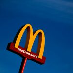 McDonald's crée un nouveau poste pour "comprendre le client et ses besoins" - Burzovnisvet.cz - Actions, Bourse, Change, Forex, Matières premières, IPO, Obligations