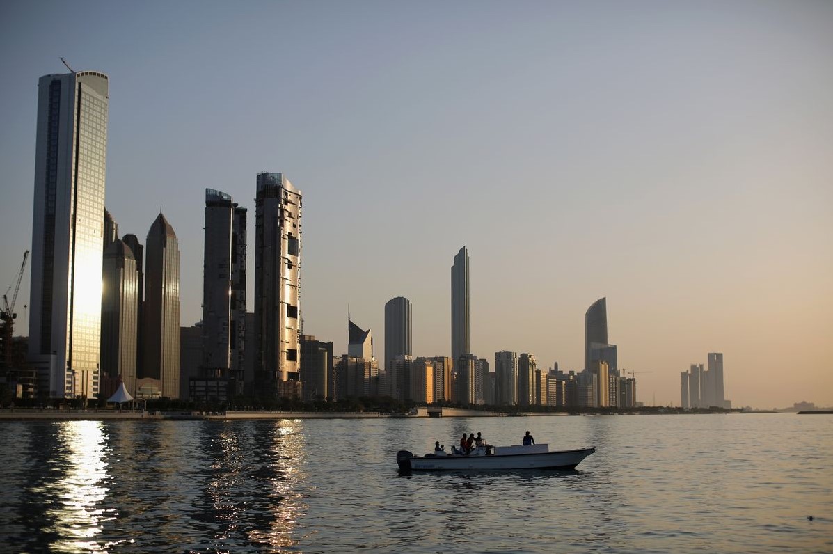 Les Émirats arabes unis font passer le week-end au samedi et au dimanche à partir de l'année prochaine - Burzovnisvet.cz - Actions, bourse, forex, matières premières, IPO, obligations