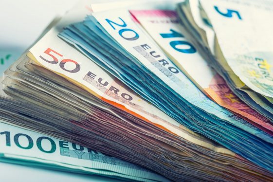 Les billets en euros ont un nouveau design - Burzovnisvet.cz - Actions, taux de change, forex, matières premières, IPO, obligations