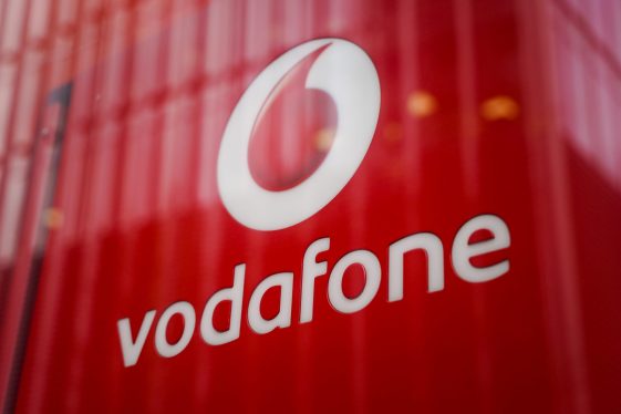 Vodafone offrira le premier SMS au monde dans une vente aux enchères en ligne - Burzovnisvet.cz - Actions, bourse, forex, matières premières, IPO, obligations