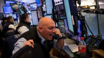 Après-midi BSE : Les indices ont rebondi après une chute de trois jours causée par les craintes de l'omicron. Les contrats à terme du Dow Jones ont gagné 320 points - Burzovnisvet.cz - Actions, bourse, forex, matières premières, IPO, obligations