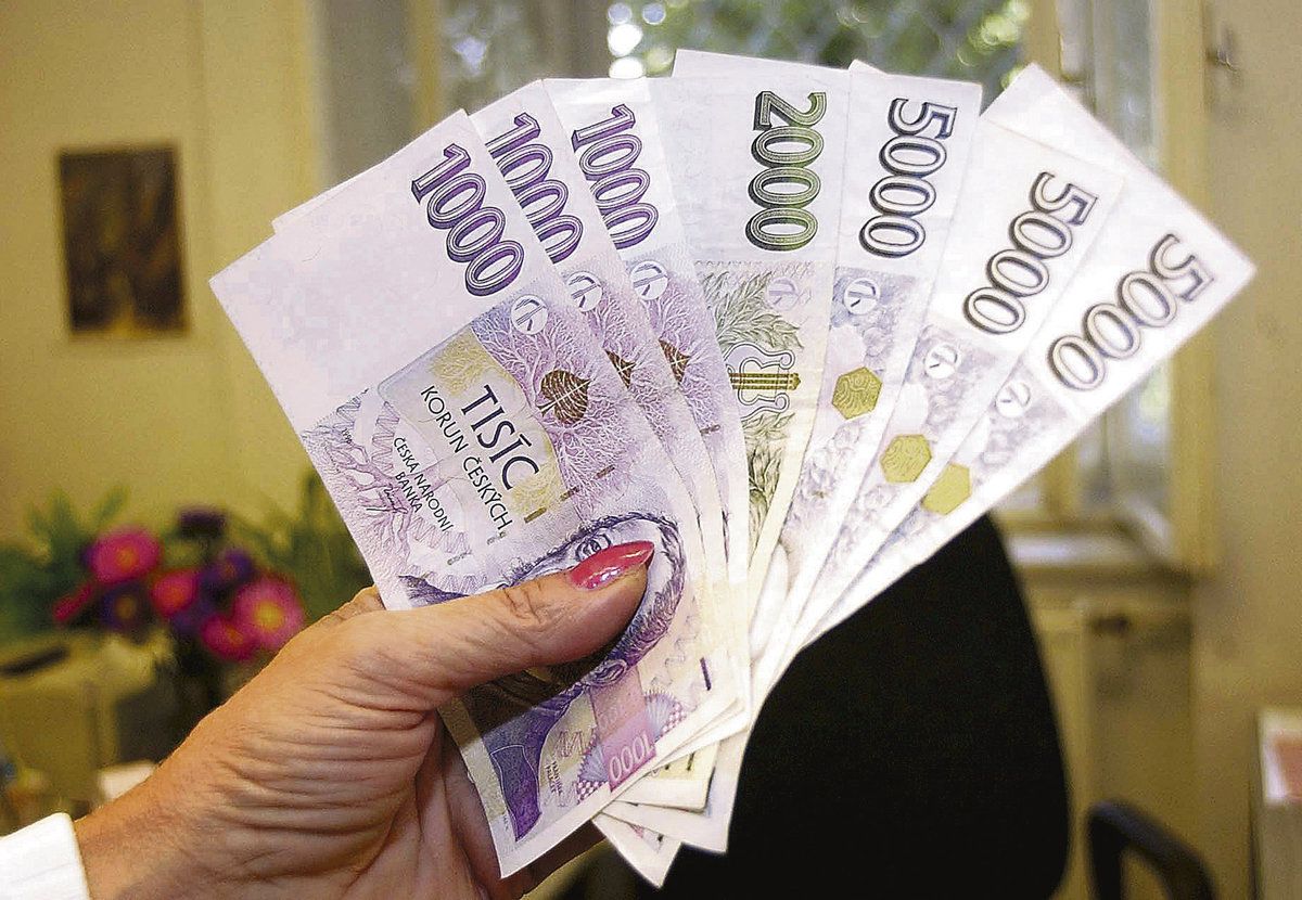 Près de la moitié des Tchèques ont des réserves d'argent à la maison - Burzovnisvet.cz - Actions, taux de change, forex, matières premières, IPO, obligations