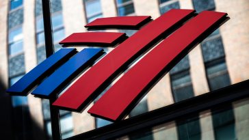 BofA augmente le salaire de base pour retenir les meilleurs banquiers - Burzovnisvet.cz - Actions, bourse, forex, matières premières, IPO, obligations