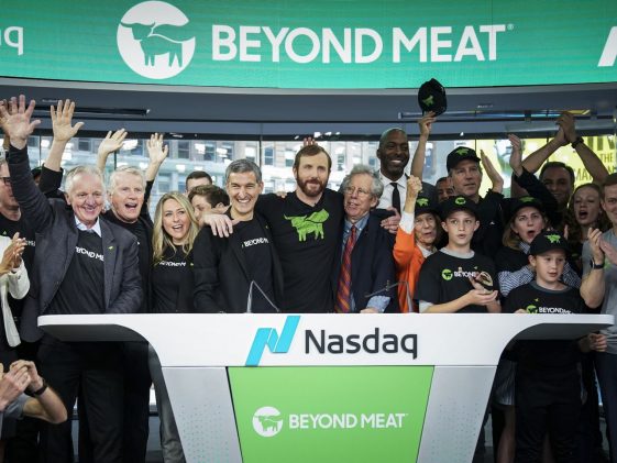 Barclays relève deux fois Beyond Meat, estimant que les partenariats avec les restaurants augmenteront la valeur pour les actionnaires - Burzovnisvet.cz - Actions, Bourse, Change, Forex, Matières premières, IPO, Obligations