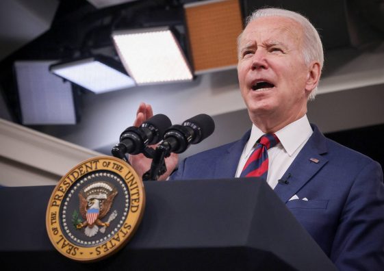 Biden souligne les succès économiques un an après son entrée en fonction - Burzovnisvet.cz - Actions, Bourse, Forex, Matières premières, IPOs, Obligations