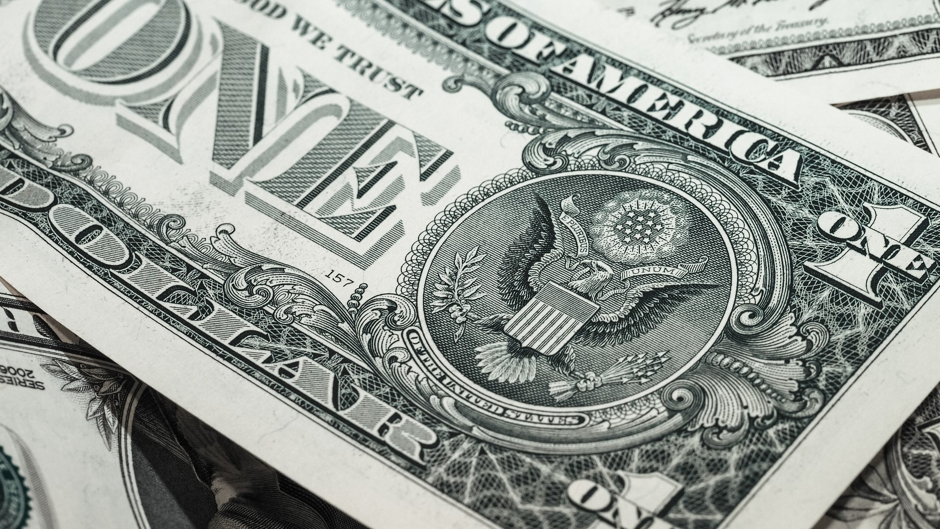 Le dollar commence la nouvelle année sur une note positive - Burzovnisvet.cz - Actions, taux de change, forex, matières premières, IPO, obligations