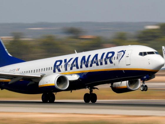 Ryanair affiche une perte trimestrielle mais déclare que le prix des billets pourrait augmenter en été - Burzovnisvet.cz - Actions, Bourse, FX, Matières premières, IPO, Obligations