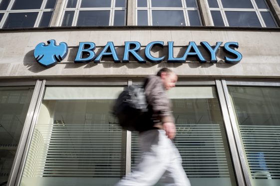 Barclays sélectionne ses meilleures actions pour aider à gérer les tensions entre la Russie et l'Ukraine - Burzovnisvet.cz - Actions, Bourse, Change, Forex, Matières premières, IPO, Obligations