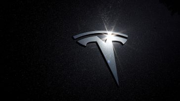 Daiwa relève le niveau de Tesla et affirme que la hausse des prix du pétrole pourrait accélérer la demande de voitures électriques - Burzovnisvet.cz - Actions, Bourse, Change, Forex, Matières premières, IPO, Obligations