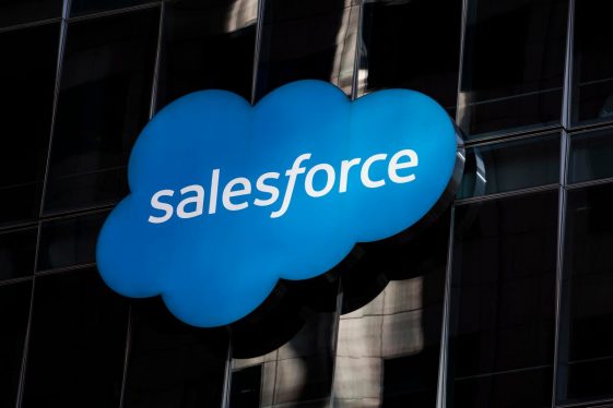 Salesforce gagne du terrain grâce à des statistiques solides et Slack prend de l'ampleur - Burzovnisvet.cz - Actions, Bourse, Change, Forex, Matières premières, IPO, Obligations