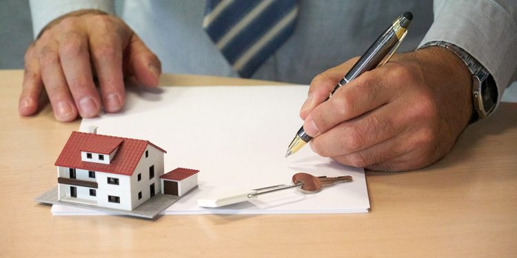 Revendre un bien immobilier dans les 5 ans : mythe ou réalité coûteuse ?