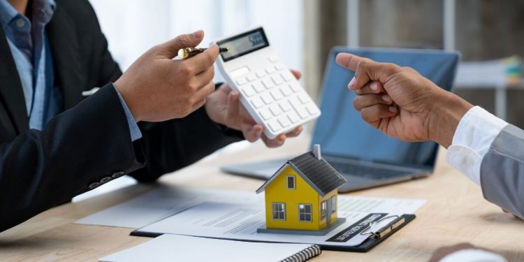 Immobilier en 2026 : ce plafond risqué qui pourrait freiner votre crédit après 45 ans, même pour…