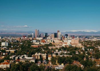 Investir au Colorado : pourquoi de plus en plus de Français choisissent Denver