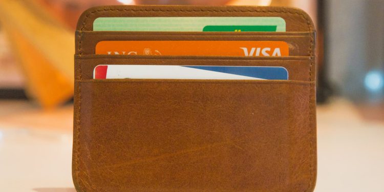 Les raisons qui poussent des milliers de Français à choisir cette banque en ligne
